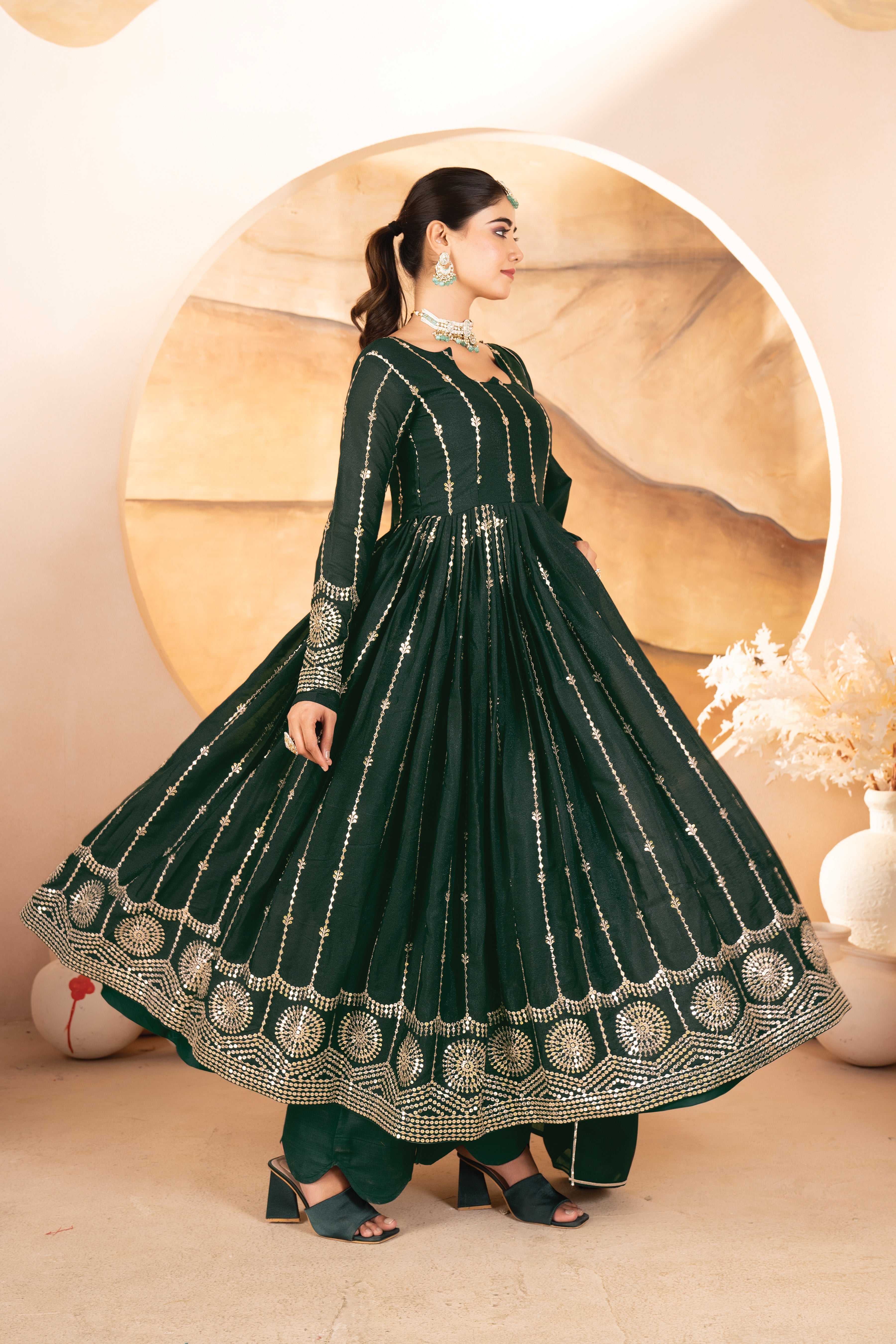Eloriya Gauri's New Trendy Anarkali Suit Set - XL [42] | Eloriya India