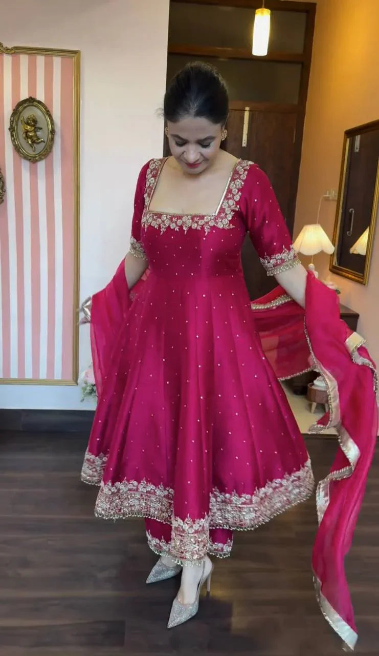 Eloriya Prachi Pink Premium Vichitra Royal Elegant Suit Set - XS [34] | Eloriya India