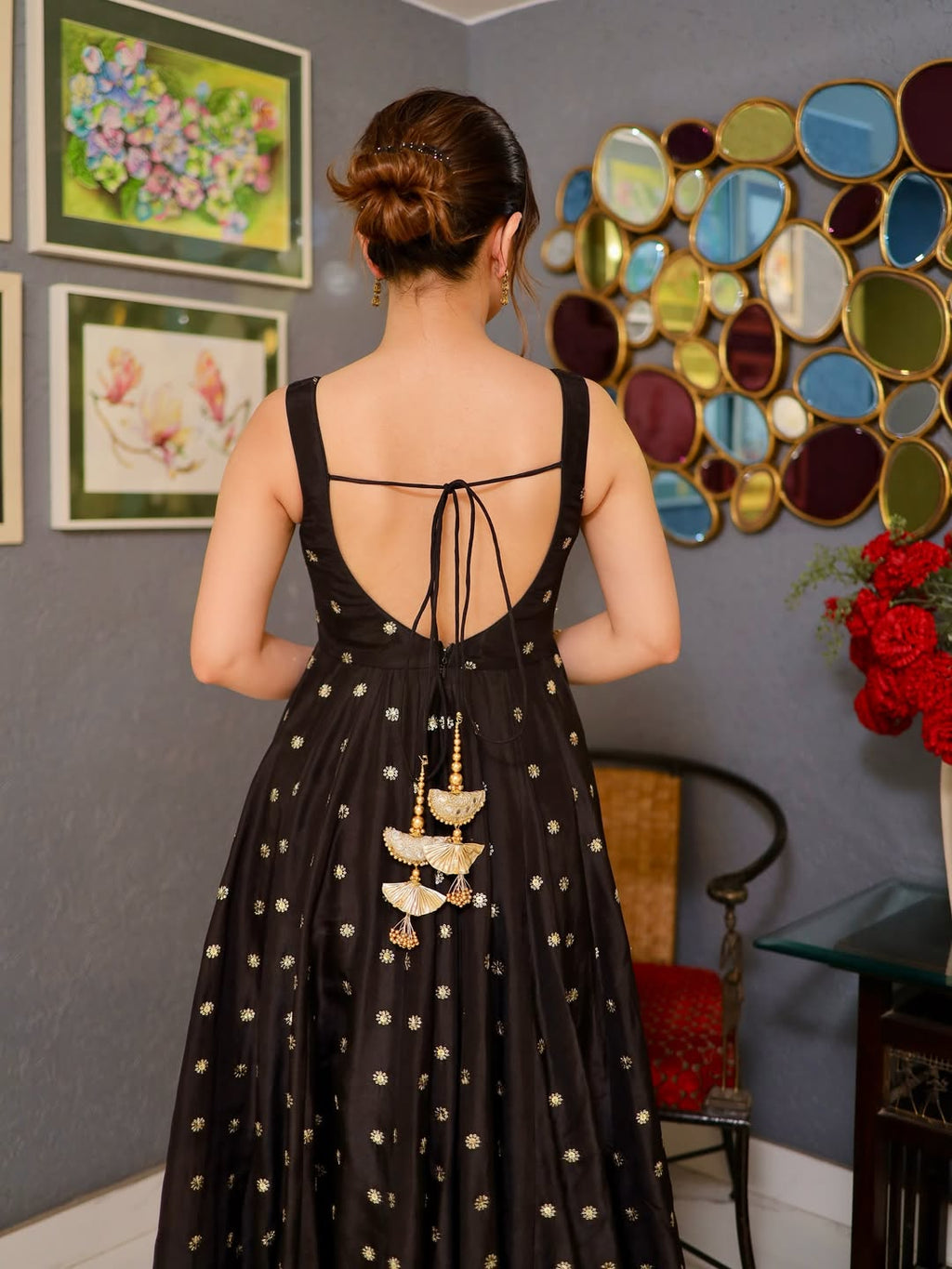 Eloriya Aadhya Black Premium Royal Elegant Suit Set - XL [42] | Eloriya India