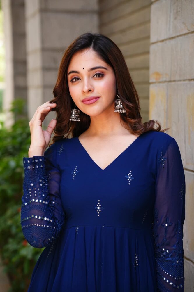 Eloriya Whispering Premium Suit Set - 107 - M [38] | Eloriya India