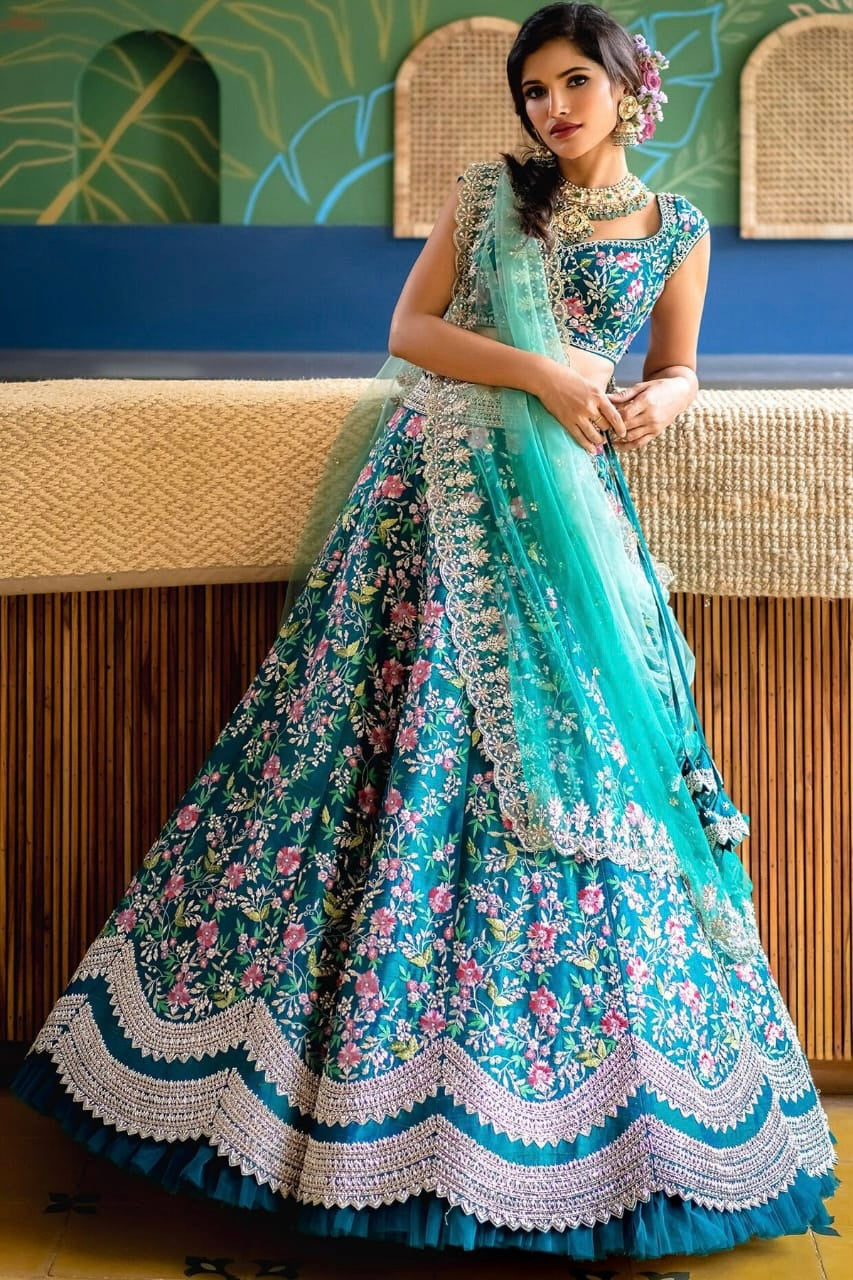 Eloriya Shwarya's Premium Quality Heavy Traditional Lehenga Choli - Default Title | Eloriya India