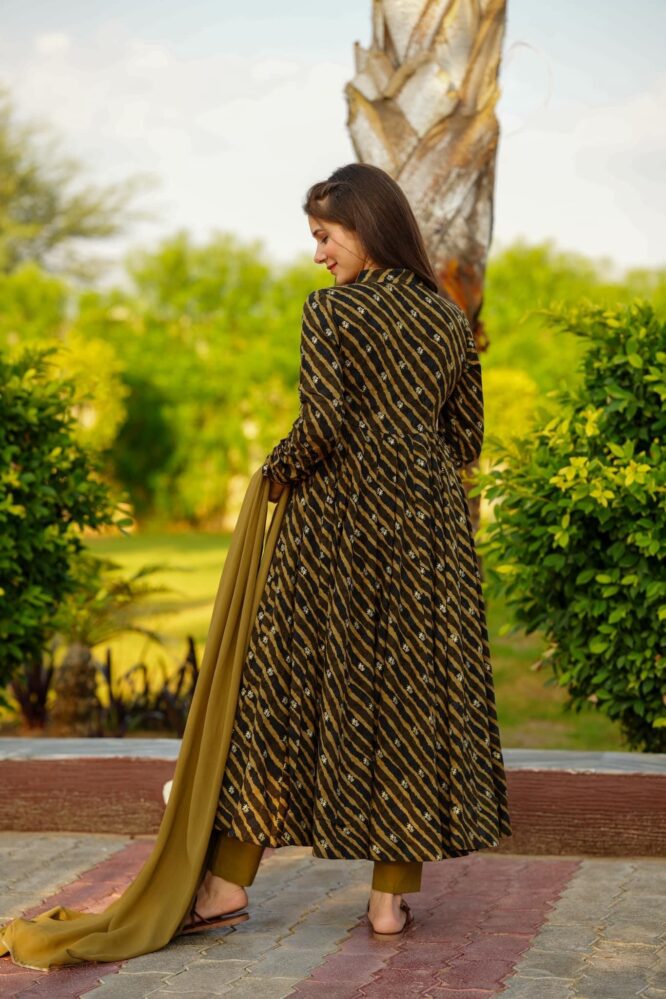 Eloriya Danica Masterd Green Coloured Suit - XXL | Eloriya India