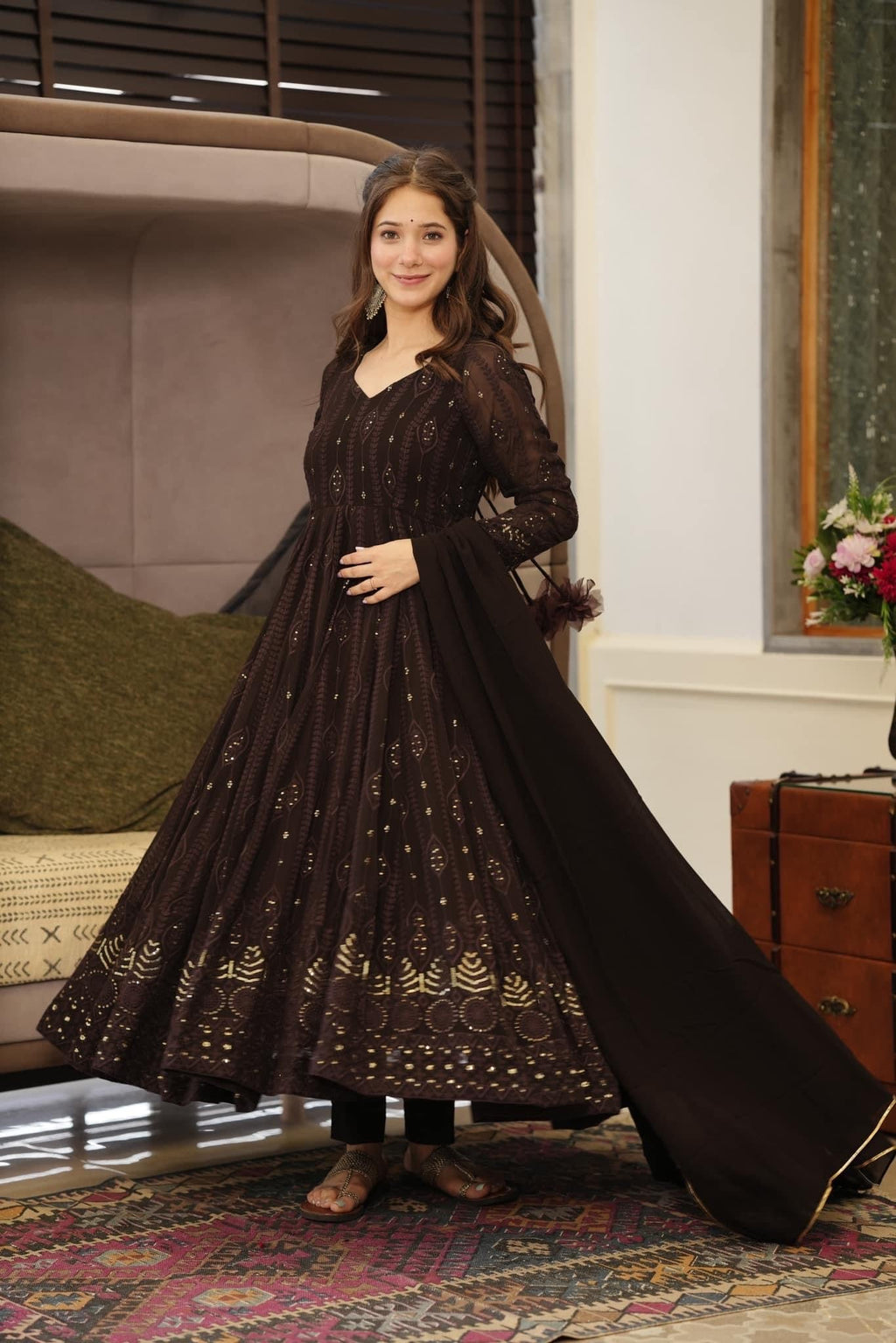 Eloriya Sanaya's' Black Or Red Suit Set - 101 - L [40] | Eloriya India