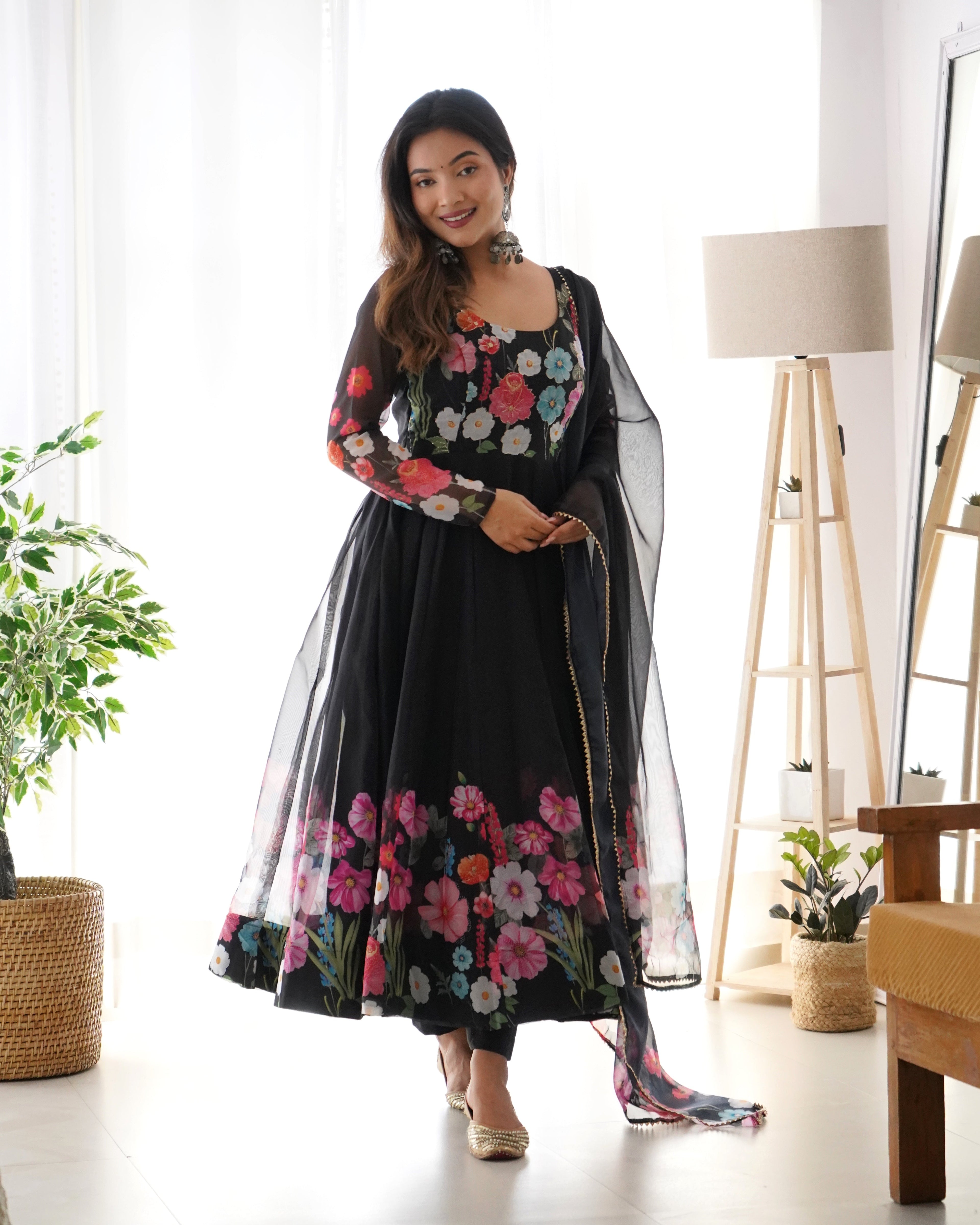 Eloriya Black Organza Flower Dupatta Set - L | Eloriya India