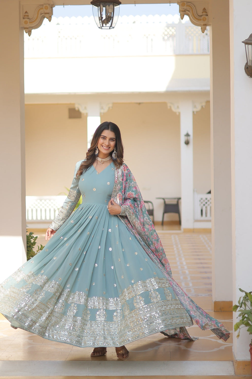 Eloriya Kavita's Designere Gown - XS [34] | Eloriya India