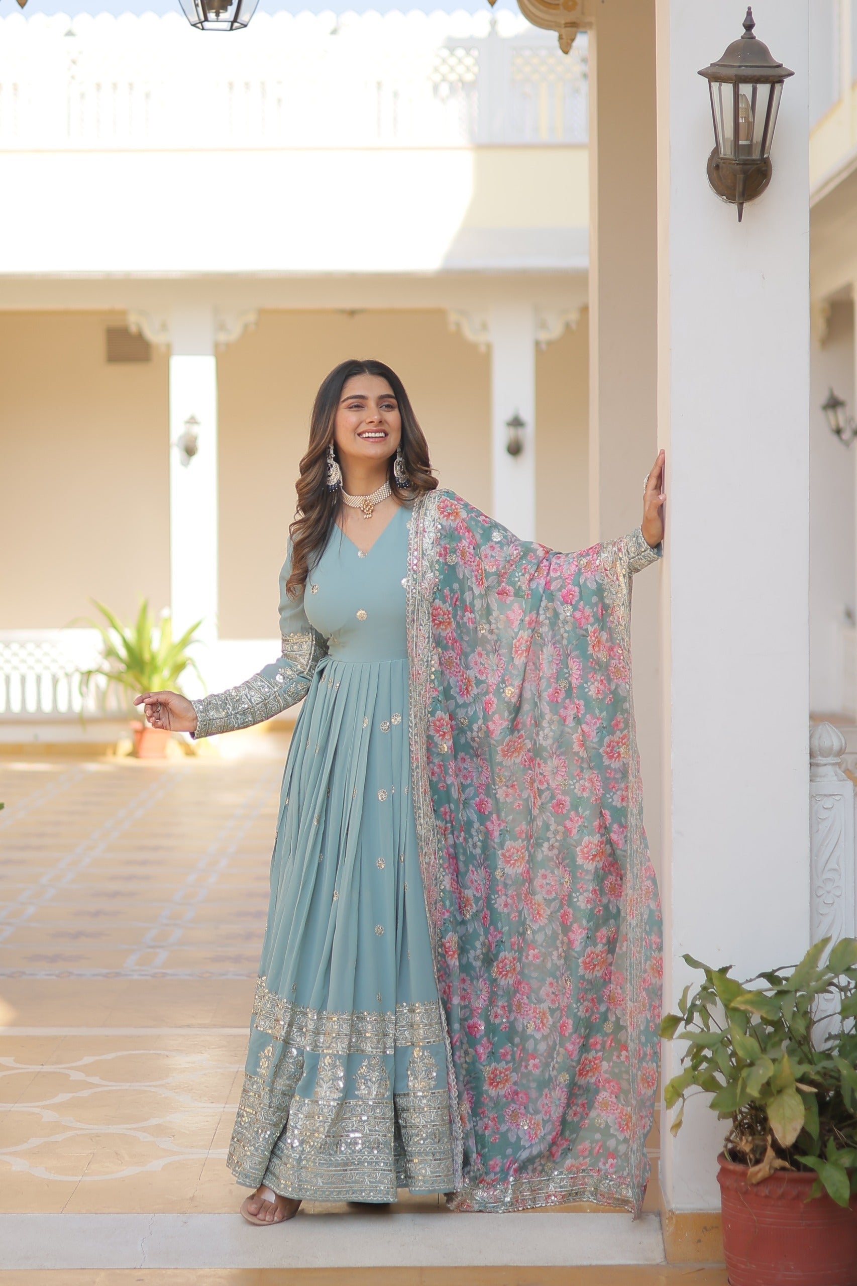 Eloriya Kavita's Designere Gown - XS [34] | Eloriya India