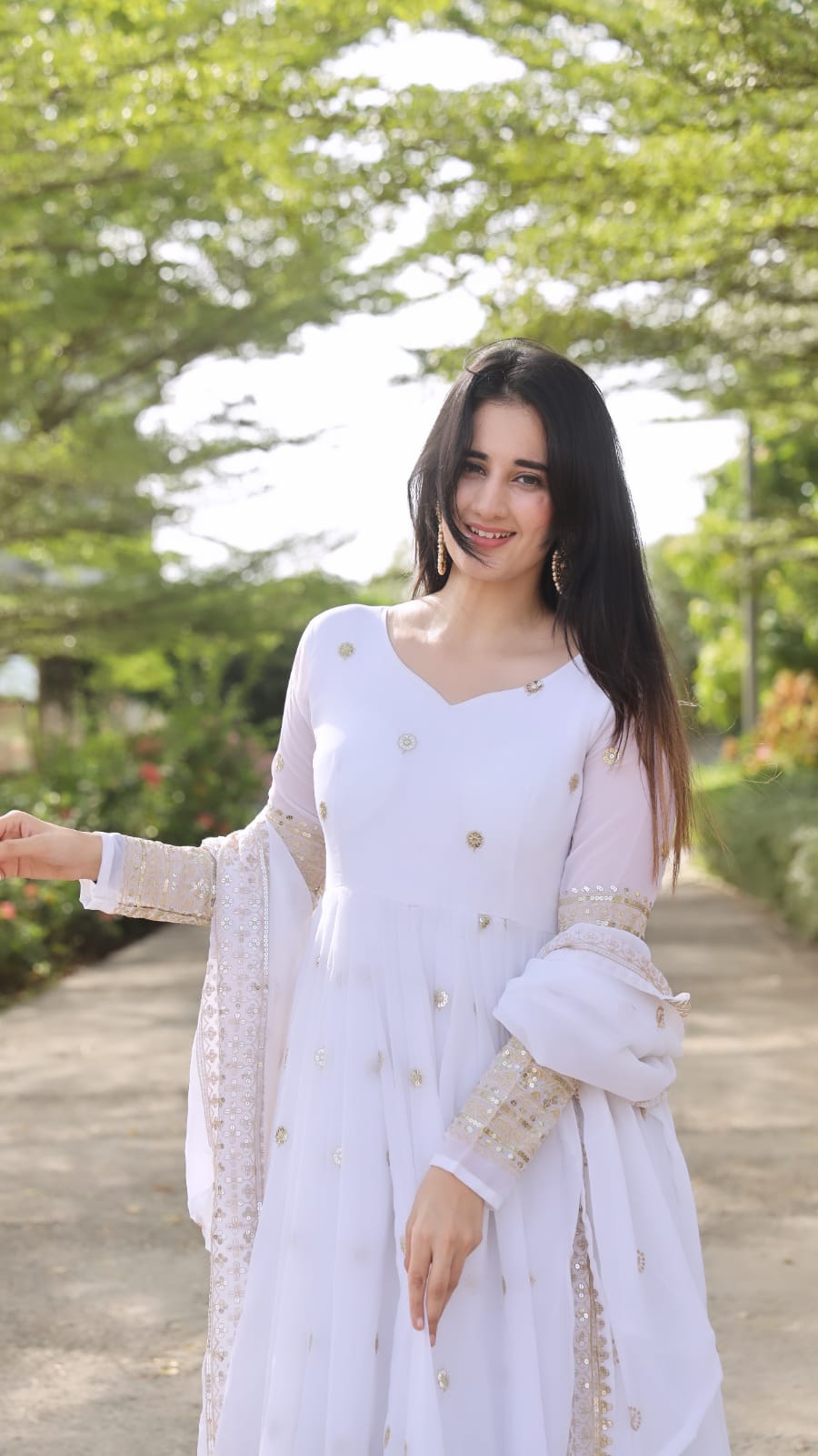 Eloriya Manvi's White Coloured Anarkali Suit Set - S [36] | Eloriya India