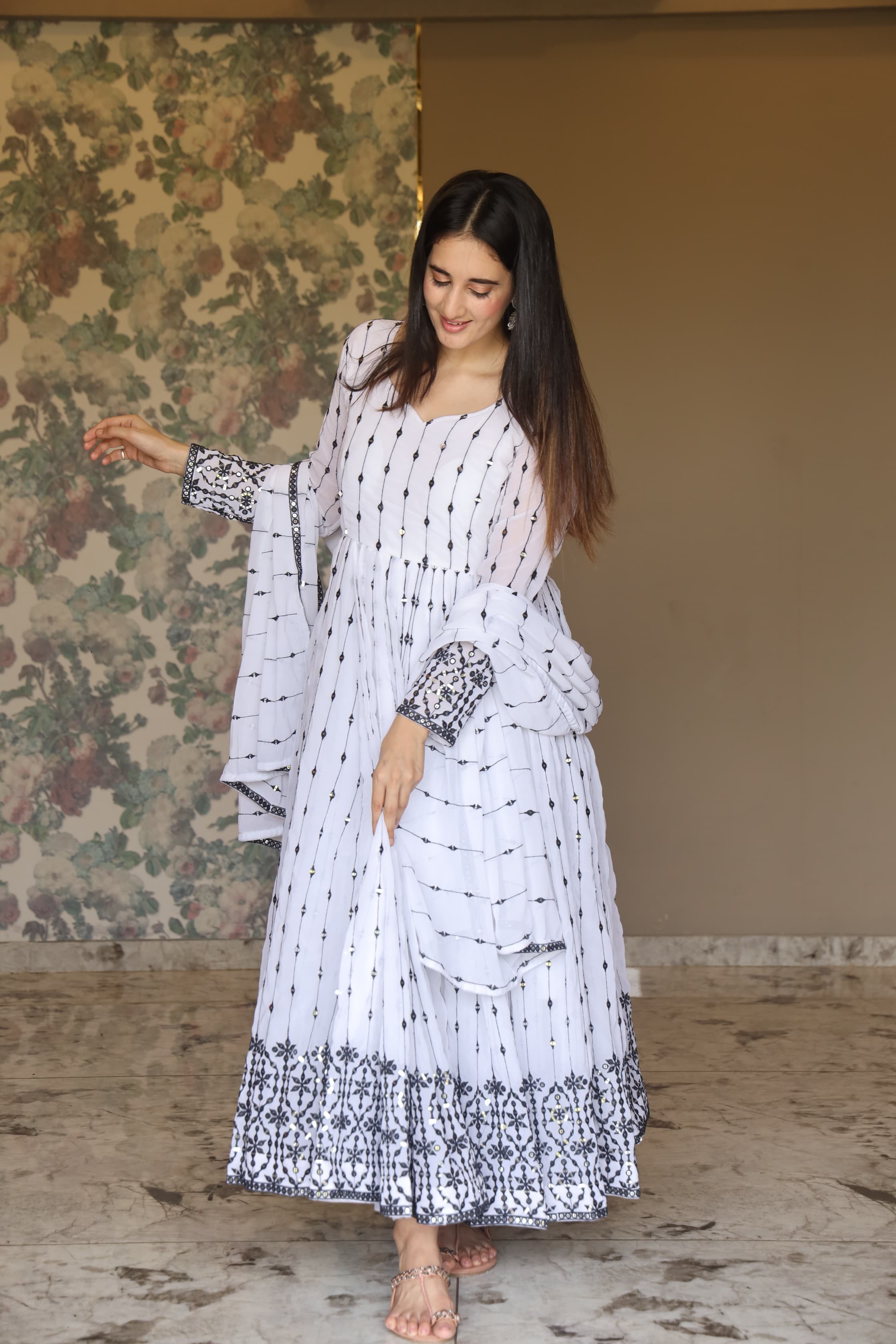 Eloriya Aditi's White Anarkali Suit Set - 2XL [44] | Eloriya India