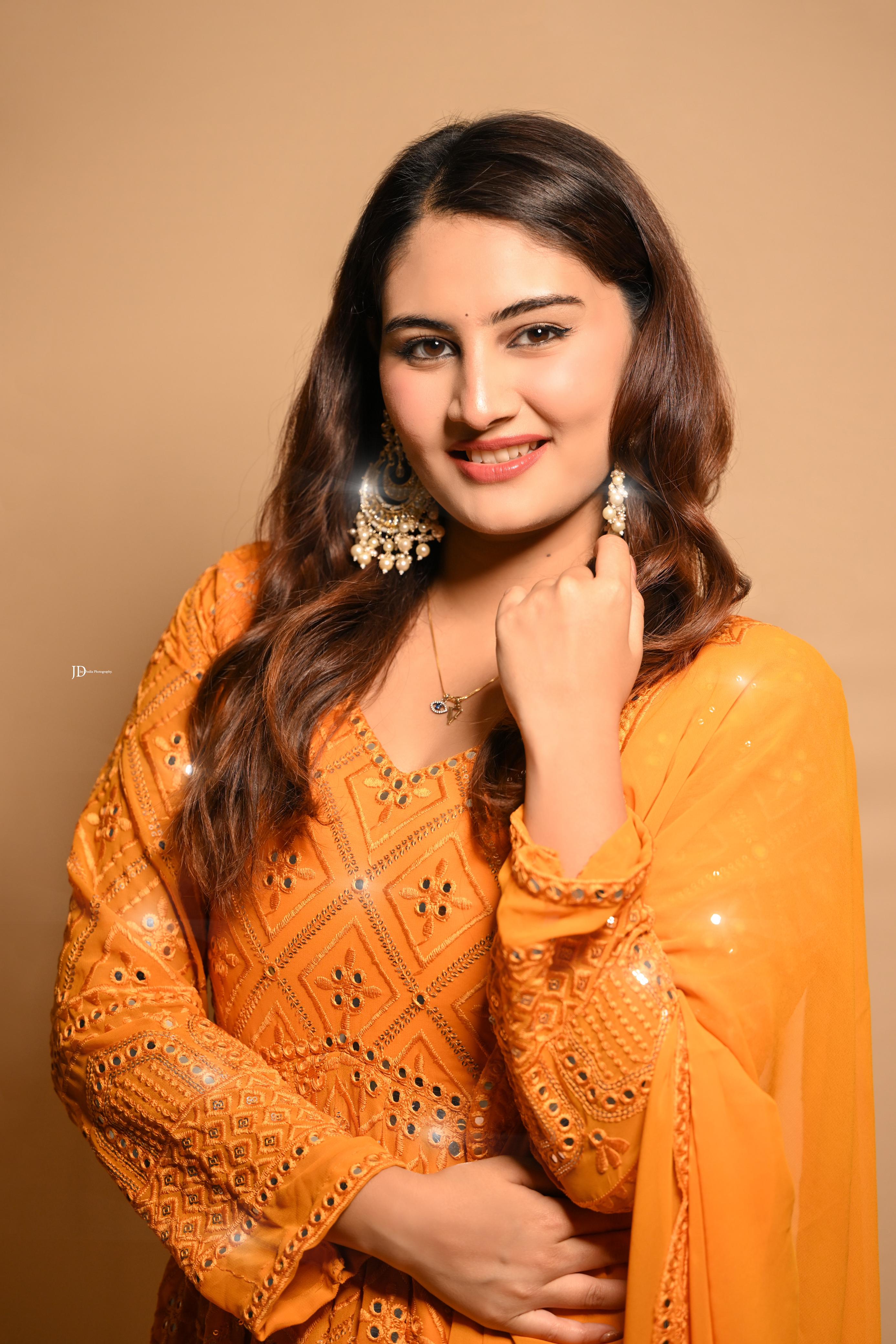 Eloriya Vedika's Premium Quality Anarkali Suit Set - XL [42] | Eloriya India