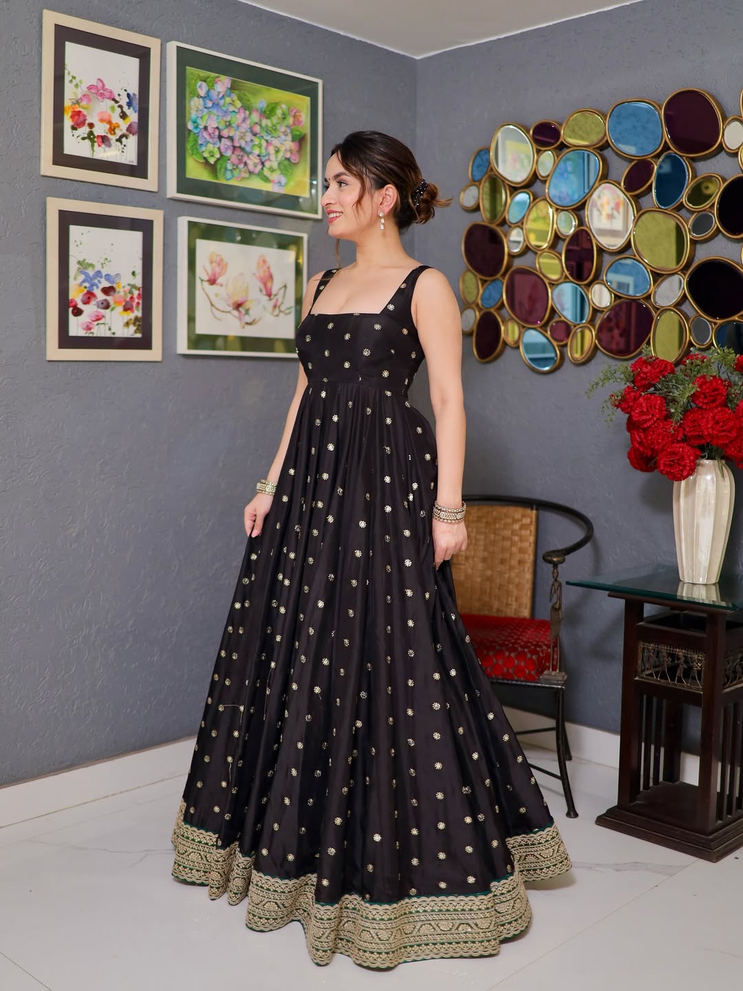 Eloriya Aadhya Black Premium Royal Elegant Suit Set - S [36] | Eloriya India