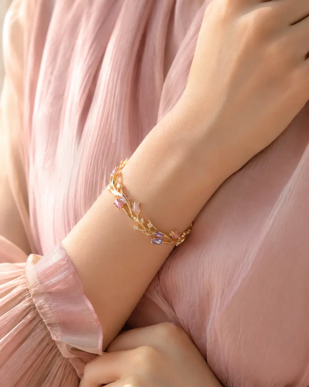 Eloriya Your Highness Tulip Bracelet
