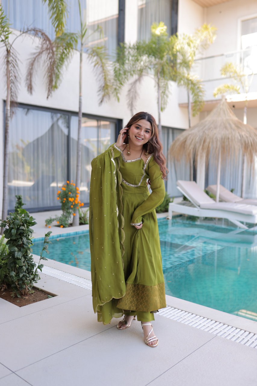 Eloriya Graceful Queen Look Mehendi Green Anarkali Suit Set | Eloriya India
