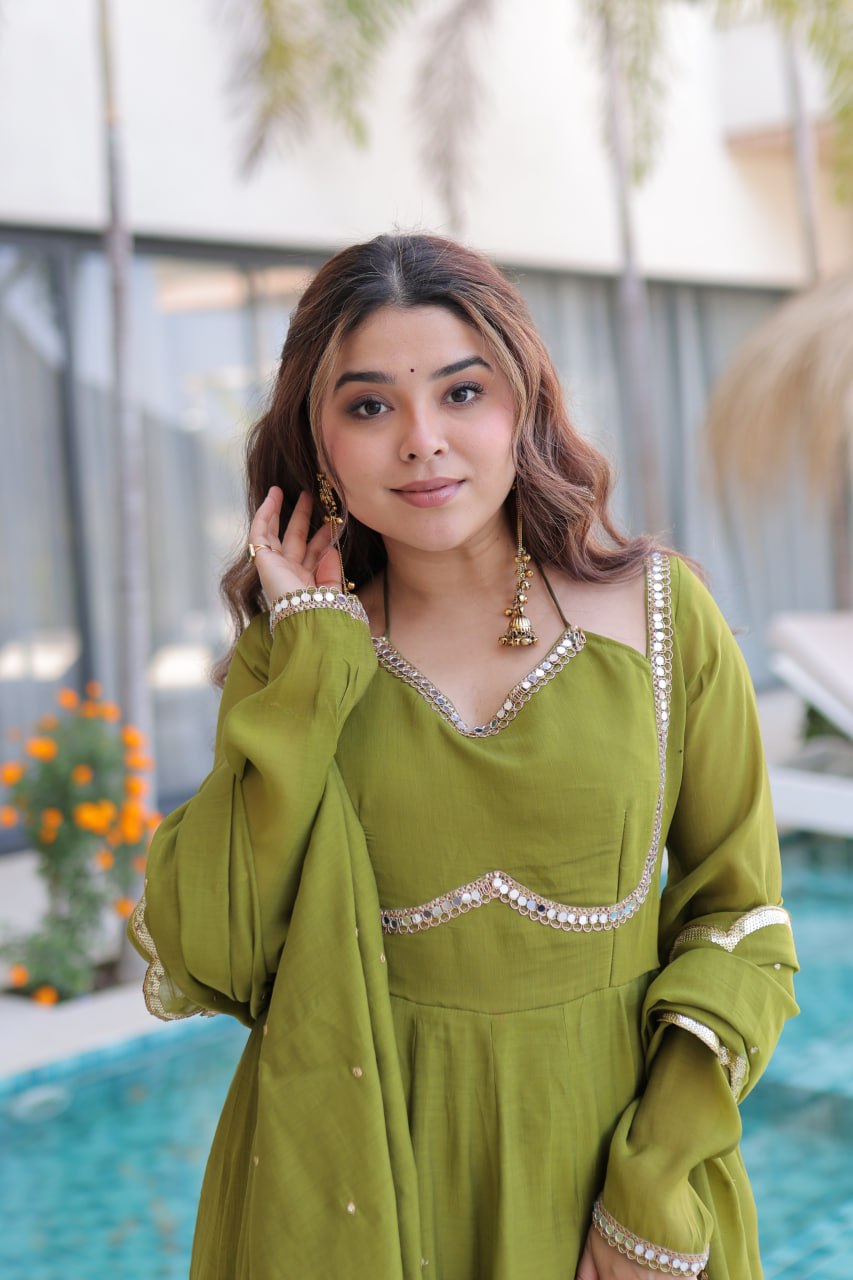 Eloriya Graceful Queen Look Mehendi Green Anarkali Suit Set | Eloriya India