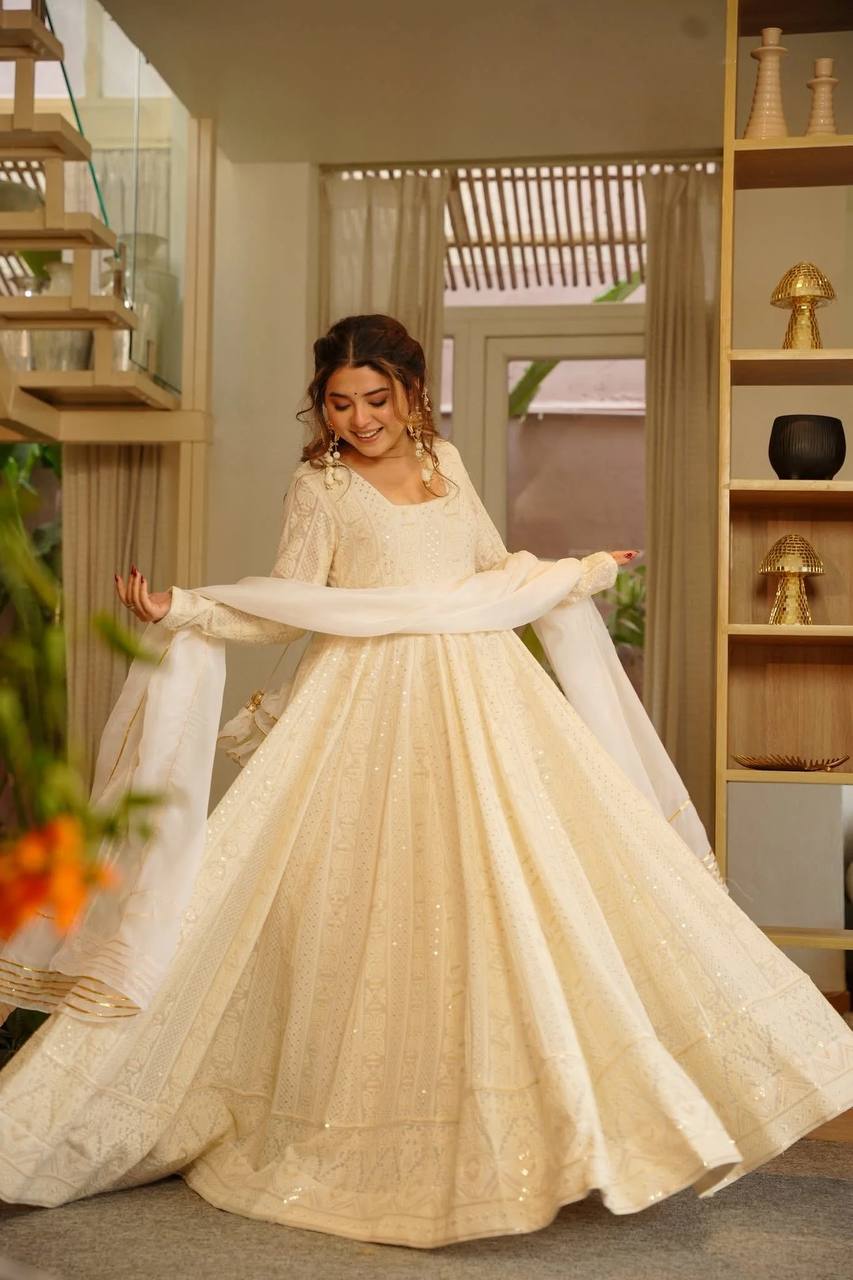 Eloriya Elegant Ivory Wedding Wear Heavy Embroidered Anarkali Suit - XS [34] | Eloriya India