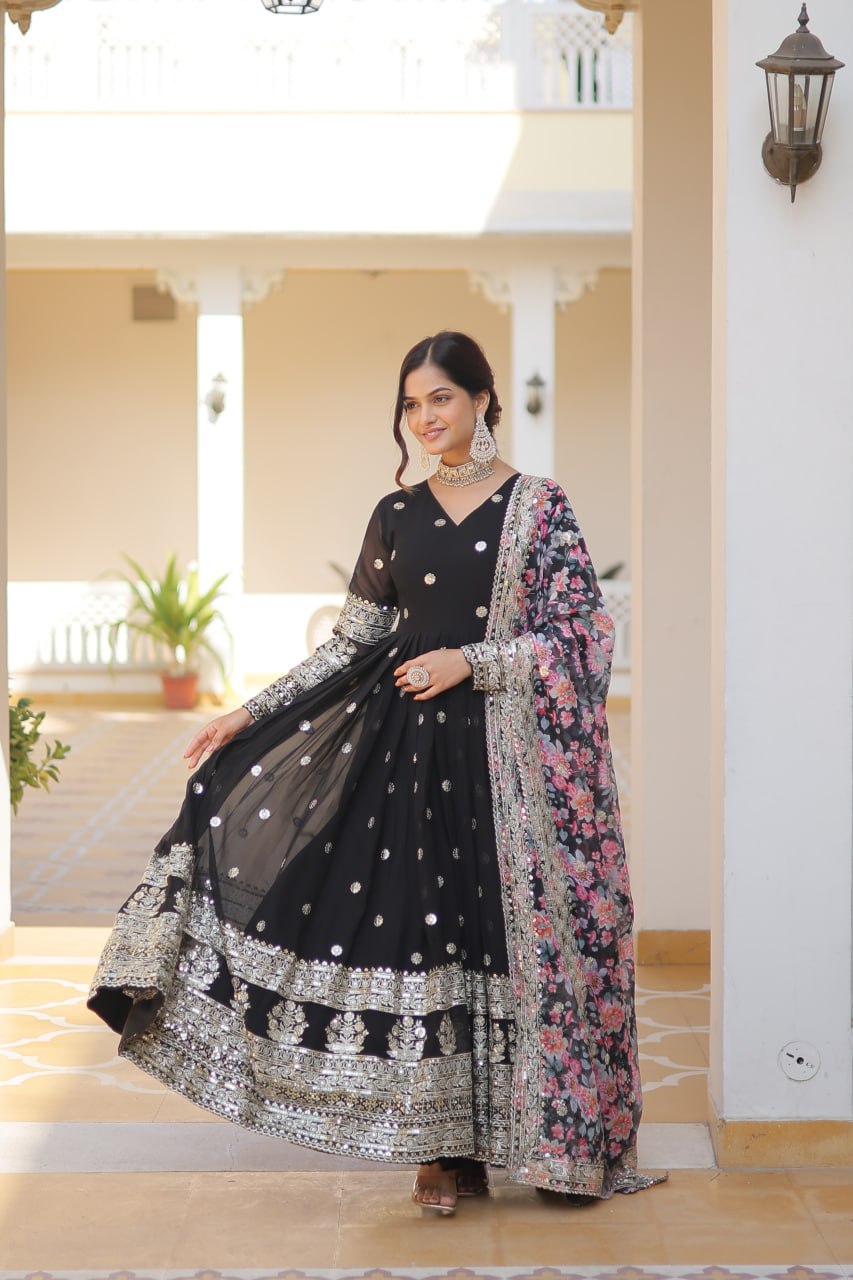 Eloriya Kavita's Designere Gown - XL(42'') | Eloriya India