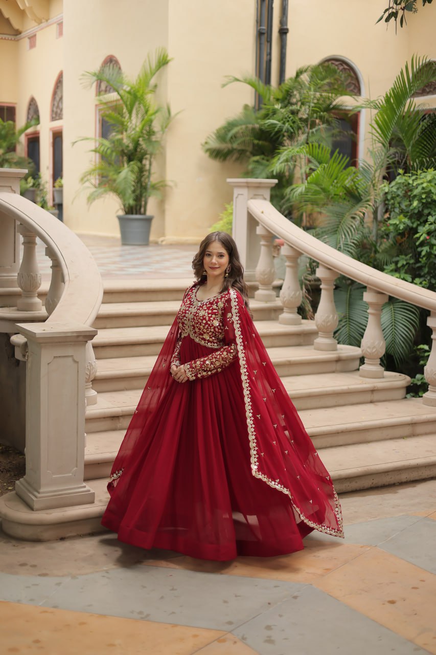 Eloriya Payal's Blooming Gown With Sequins-Multi Embroidered Work L9195 - M [38] | Eloriya India