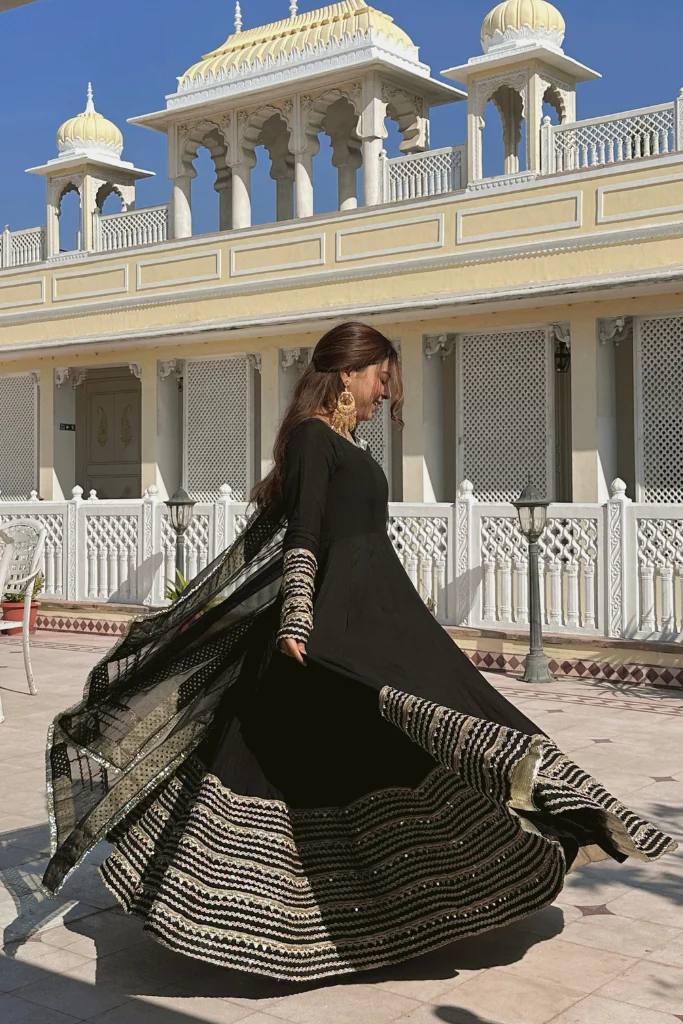 Eloriya Sanika Noor Black Color Embroidered Work Anarkali Suit Set - M [38] | Eloriya India