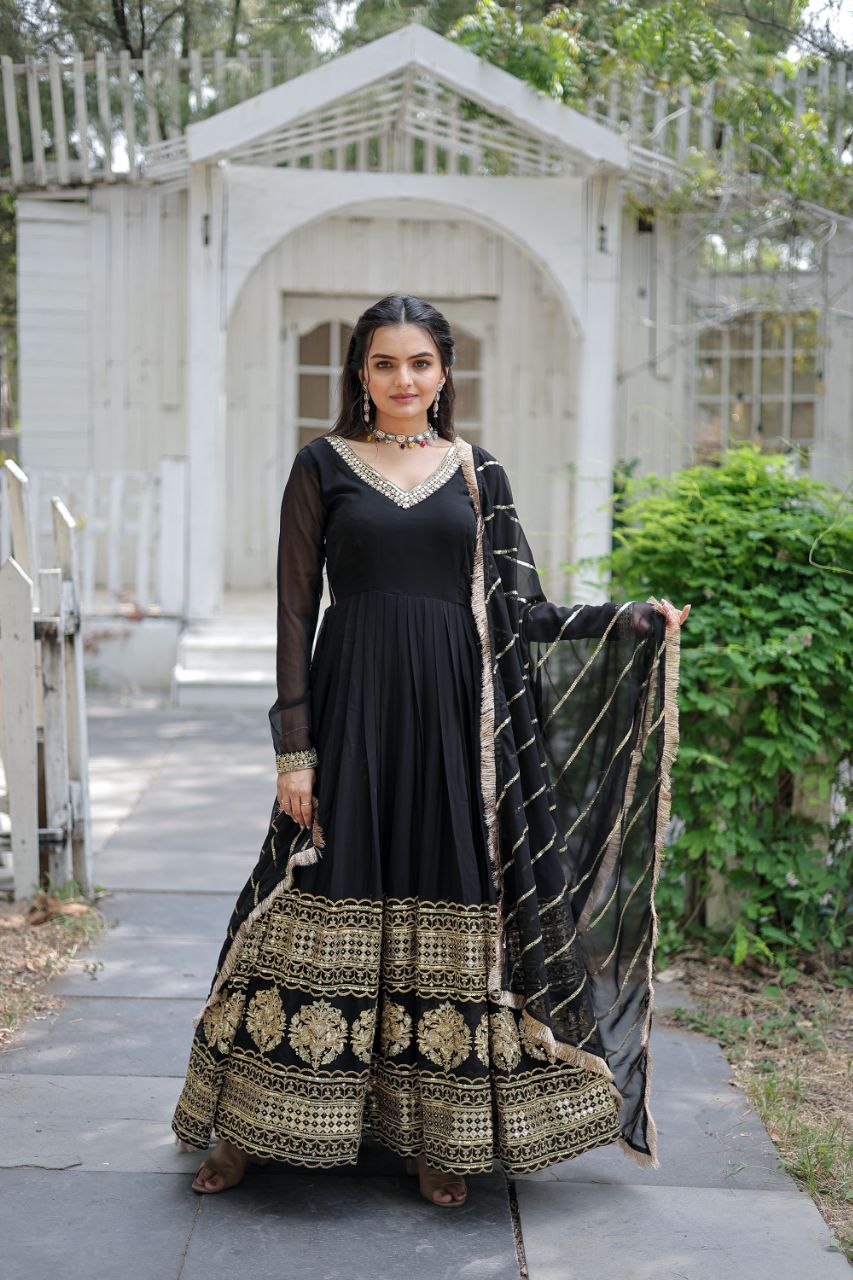 Eloriya Sandhiya Black Premium Quality Anarkali Suit Set - XS [34] | Eloriya India